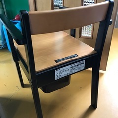 ポータブルトイレの画像