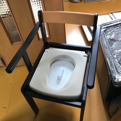 ポータブルトイレの画像