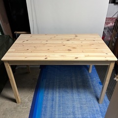 本日月曜日限定　汚れ無し IKEA ダイニングテーブル　無垢の画像