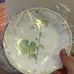 スープ皿の画像
