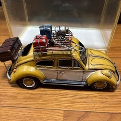 ケース付きの車？の画像