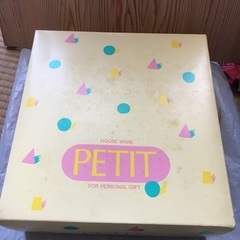昭和レトロ　調味料入れ4点セットです。の画像