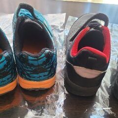 スニーカー　20・21サイズの画像