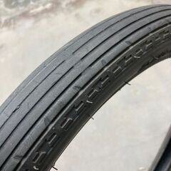 カブについていたタイヤ x2 + チューブ x3の画像