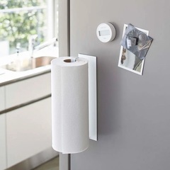新品【山崎実業】tower マグネットキッチンペーパーホルダー ホワイト タワー ワイド マグネット 冷蔵庫 ペーパーホルダー ロールペーパー キッチンペーパー タオルハンガー 壁面収納 の画像