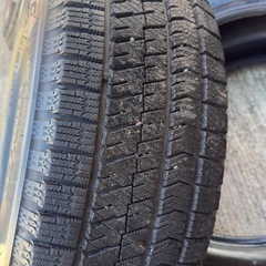 【良品冬タイヤ】215/60R16 VRX2 BRIDGESTONE 16インチスタッドレスバリみ溝の画像