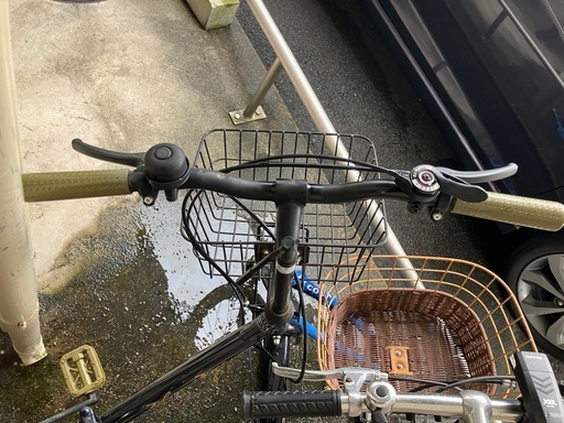 【折りたたみ自転車 20インチ 6段変速 電池式ハンドルライト付き】すぐお乗り頂けます！一部地域送料無料！防犯登録別途600円（必須）