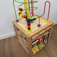  【無料】木製 知育おもちゃ ビーズコースター付き アクティビティキューブの画像