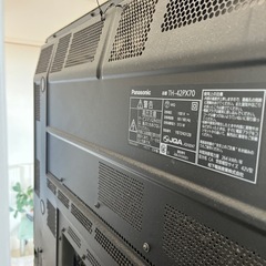 パナソニック　ビエラと棚セットです。の画像