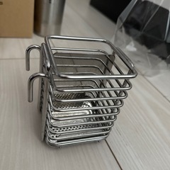 未使用のカップ、キャンドルスタンドなどなどの画像