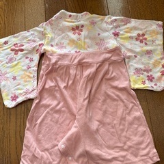 袴風のベビー服の画像