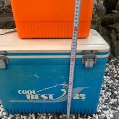 釣道具　クーラーボックス①
の画像