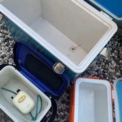 釣道具　クーラーボックス①
の画像