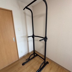 ぶら下がり健康器　チンニングマシンの画像