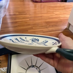 オシャレなカレー皿の画像