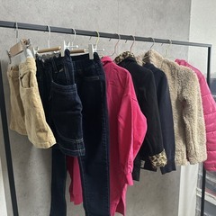 子供服　おまとめ売り　１３０サイズ　コート　パーカー　８枚の画像