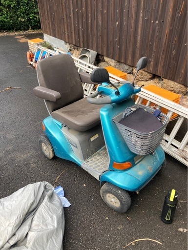 ハンドル型電動車椅子