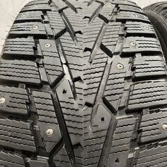 HAIDA winter HD677 225/45R17 17インチ スパイクタイヤ スタッドレス 4本 21年製 バリ溝 マカロニピン audi/A3 VW/ゴルフ等　(KTB355)クレジットカード QRコード決済可能の画像