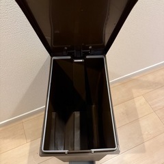 ゴミ箱　45リットル
の画像
