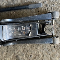2.5tフロアジャッキの画像