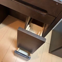 ドレッサーと椅子　大塚家具　の画像