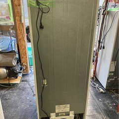 大阪引取限定　YAMADA SELECT 冷蔵庫 YRZ-F2G31 225Lの画像