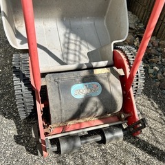 芝刈り機　手動の画像
