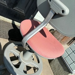 キャスター椅子ー無料でお譲りします。の画像