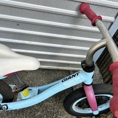 GIANT キックバイクの画像