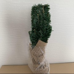 クリスマスツリー 卓上50cm オーナメント イルミネーション付の画像
