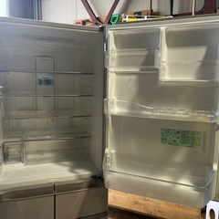 日立　冷凍冷蔵庫　４１５Ｌ　５ドア　右開き　ソフトブラウン　大型冷蔵庫　ビッグ＆スリムシリーズ　フロストリサイクル冷却　ＬＥＤ庫内　インフォメーションディスプレイ　ｅｃｏモード　Ｒ－Ｓ４２ＢＭの画像