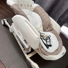 Combi（コンビ）電動バウンサーネムリラの画像
