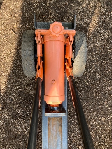 PLOW（プラウ） 手動式薪割り機 MLS12（破砕力12トン）