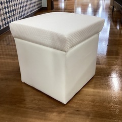 収納ボックス付きスツール【町田市再生家具】1027の画像