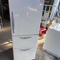 冷蔵庫、洗濯機の画像