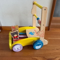 赤ちゃん押し車、ガタガタの画像