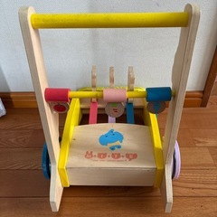 赤ちゃん押し車、ガタガタの画像