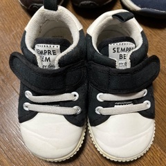 キッズ　スニーカー　14cmくらい　4足の画像