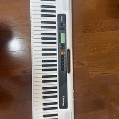 電子キーボード
