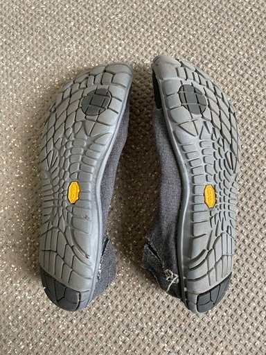 値下げしました　ビブラムファイブフィンガーズ Vibram FiveFingers 5本指シューズ カジュアル CVT-HEMP EU41 25CM ウーマン　女性用