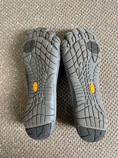 値下げしました　ビブラムファイブフィンガーズ Vibram FiveFingers 5本指シューズ カジュアル CVT-HEMP EU41 25CM ウーマン　女性用