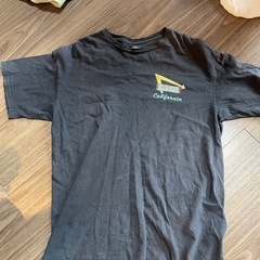 in N out T-shirt ２つ
の画像