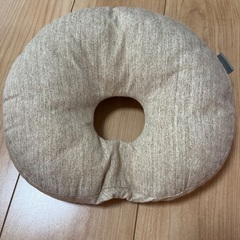 枕２つ エスメラルダドーナツ枕&ジオピロースモールの画像