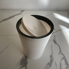 【同時購入者優先】ランドリーボックスとミニゴミ箱の画像