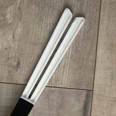 レトルトパウチ　カッター　絞り　マグネット　モノトーン　シンプル　便利　調理の画像