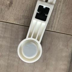 レトルトパウチ　カッター　絞り　マグネット　モノトーン　シンプル　便利　調理の画像