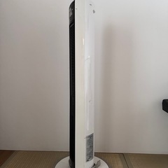 コイズミ タワー扇 ホット＆クール KHF1257W | 送風機能付きファンヒーター AC 人感センサー タワー型 タワーファン 縦型ファン 扇風機 送風機 温風 HOT＆COOL 年中使える 出しっぱなし 自動首振り タイマー リモコン スリム KOIZUMI 小泉成器 KHF-1257/Wの画像