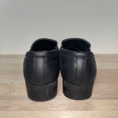 子ども用21cmブラックローファー 成長にあわせて0.5cm調整可能。の画像