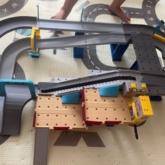 【遊んでください】トミカアトラクションの高速道路の画像