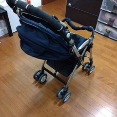 ベビーカー
の画像